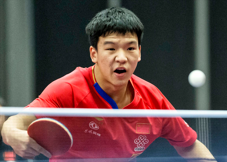 球的两翼 球的两翼